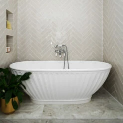 BC Designs Cian® Casini Bath | Old Fashioned Bathrooms