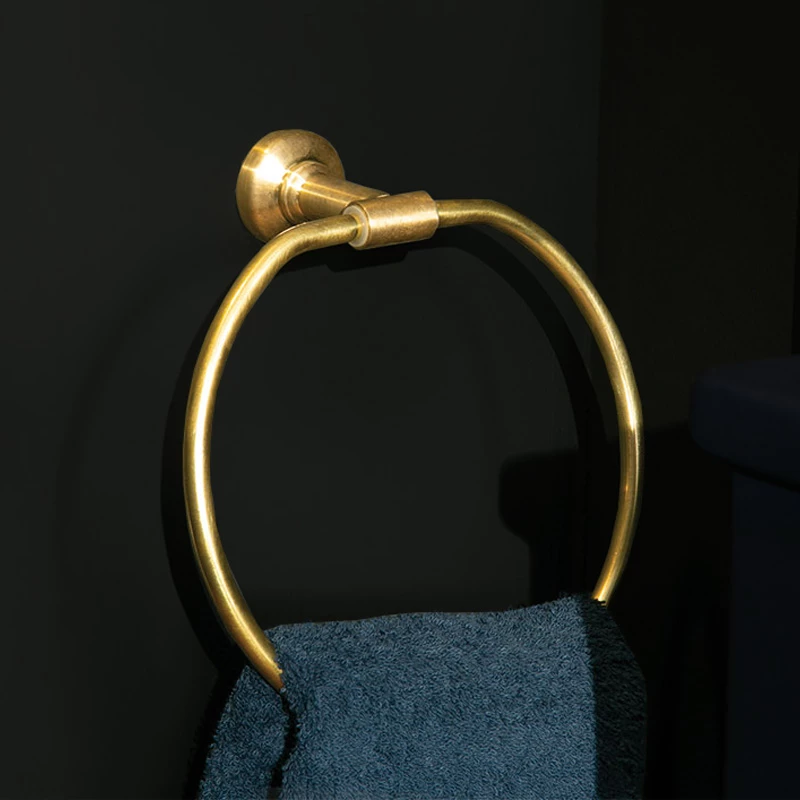 Thomas Crapper Elegant Towel Ring | Old Fashioned Bathrooms | Suffolk 1 Thomas Crapper Elegant Towel Ring | Old Fashioned Bathrooms | Suffolk