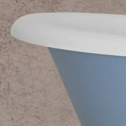 Cast Iron Montreal Bateau Bath 1680mm | Old Fashioned Bathrooms -Oldfashionedbathrooms Store montreal painted close up 1